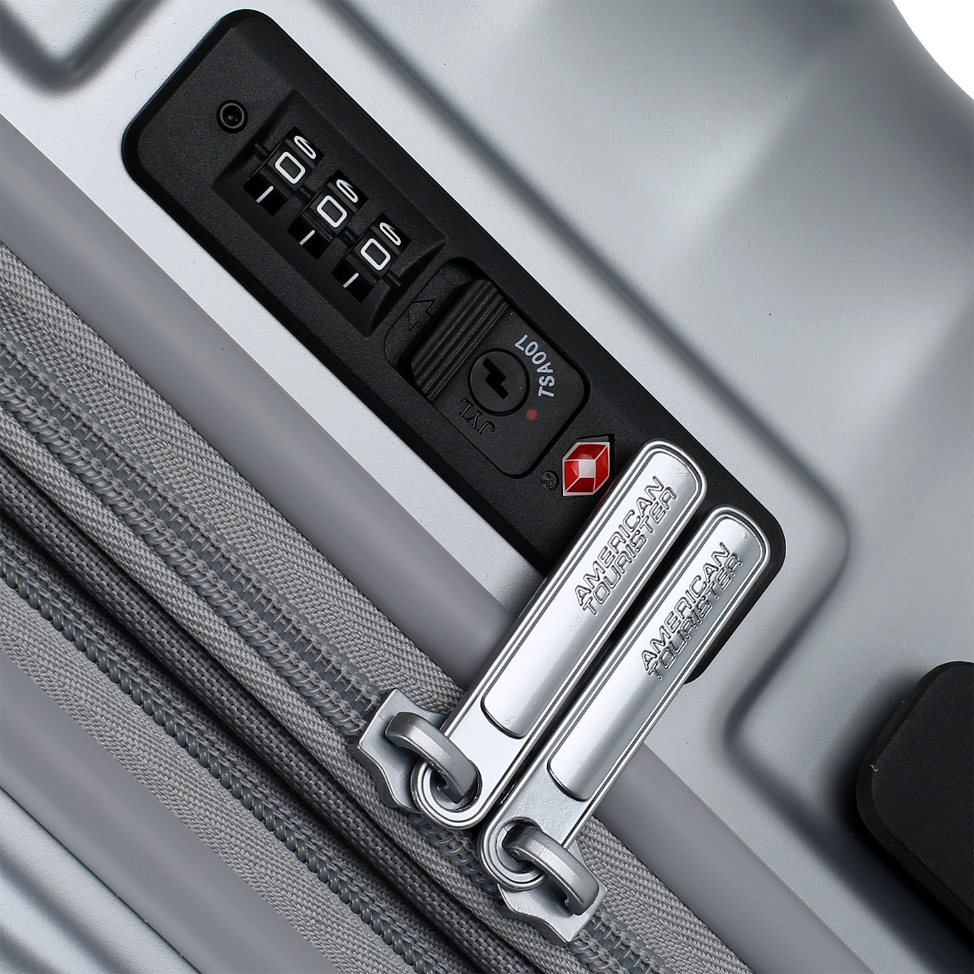 Чемодан средний M из ABS-пластика с кодовым замком American Tourister Jetglam