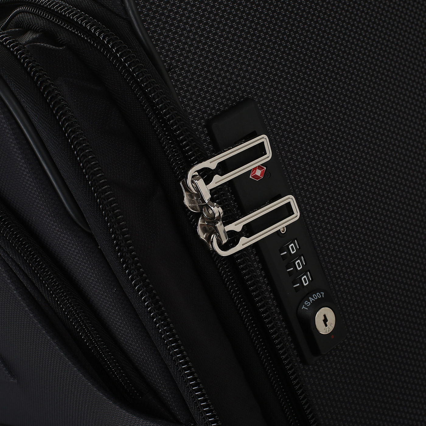 Чемодан большой L тканевый с кодовым замком Samsonite B-Lite Icon