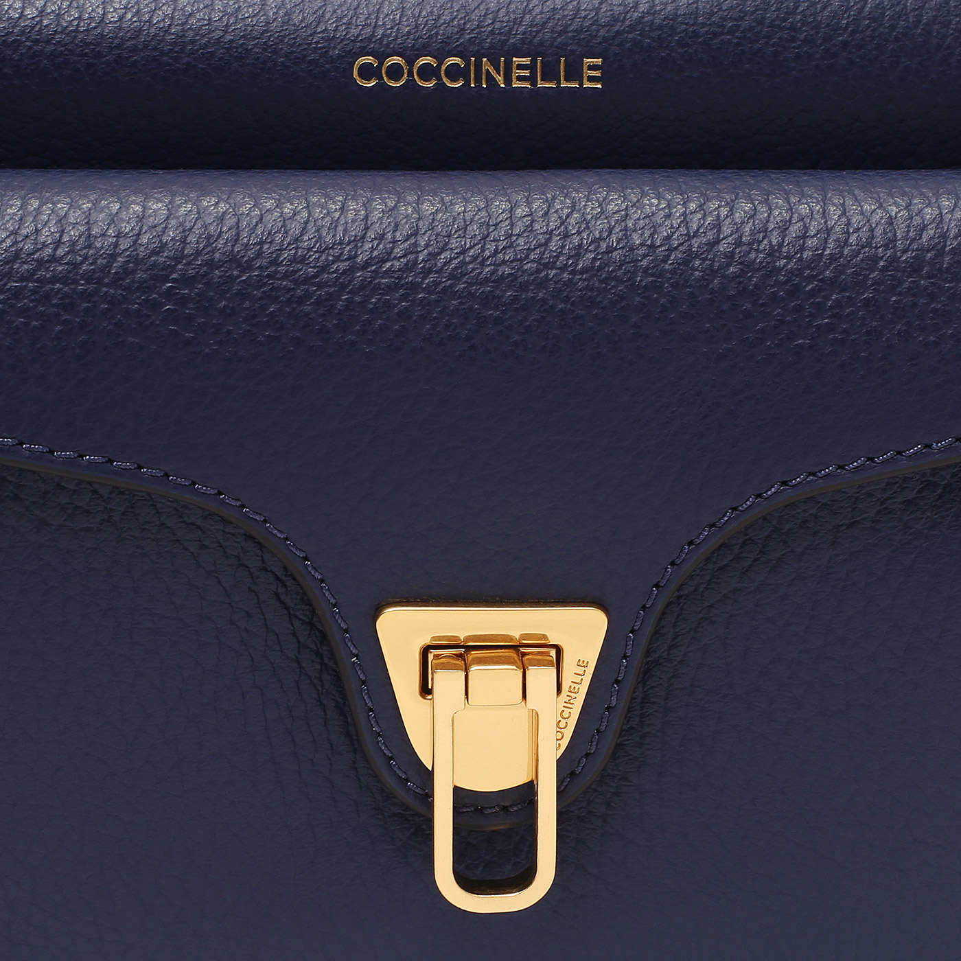 Сумка через плечо Coccinelle Beat Soft Ribb