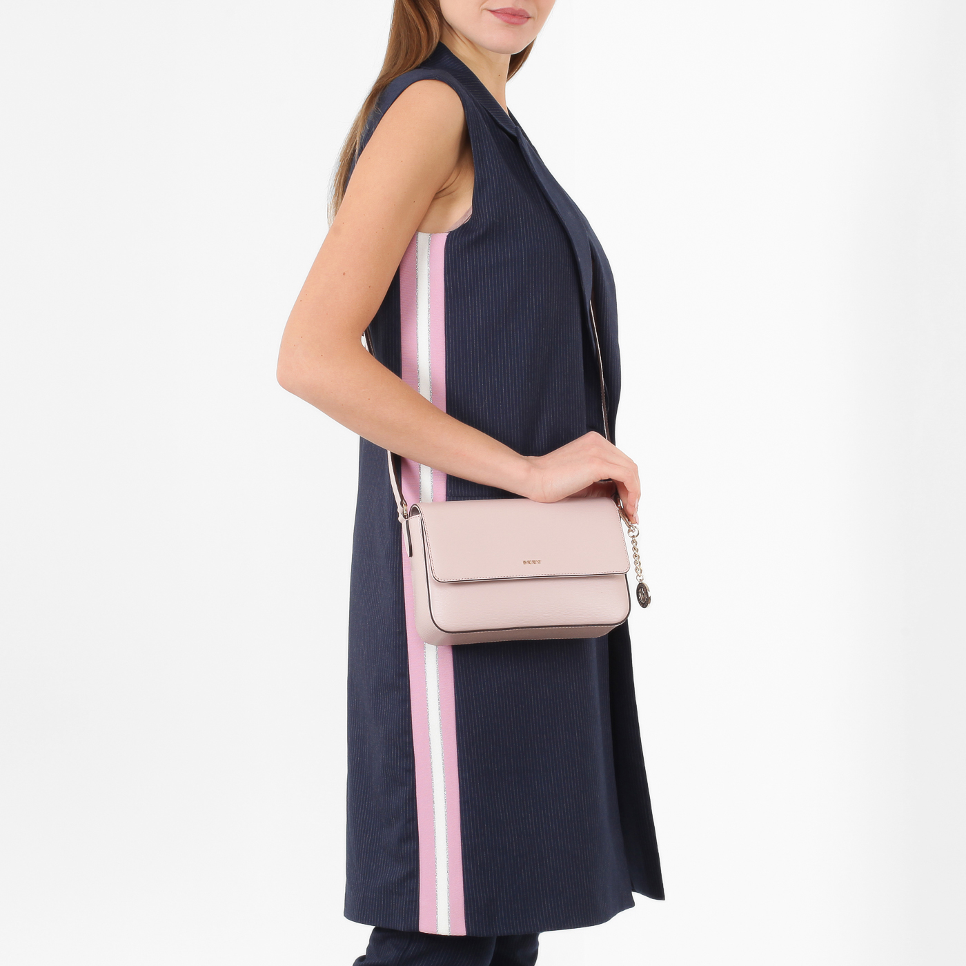 Тисненая сумочка DKNY Bryant