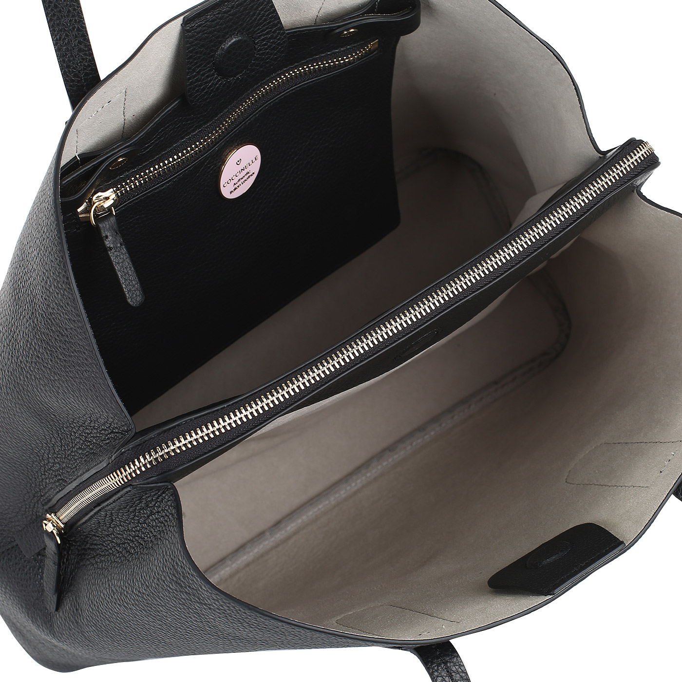 Кожаная сумка с тремя отделениями Coccinelle Dione