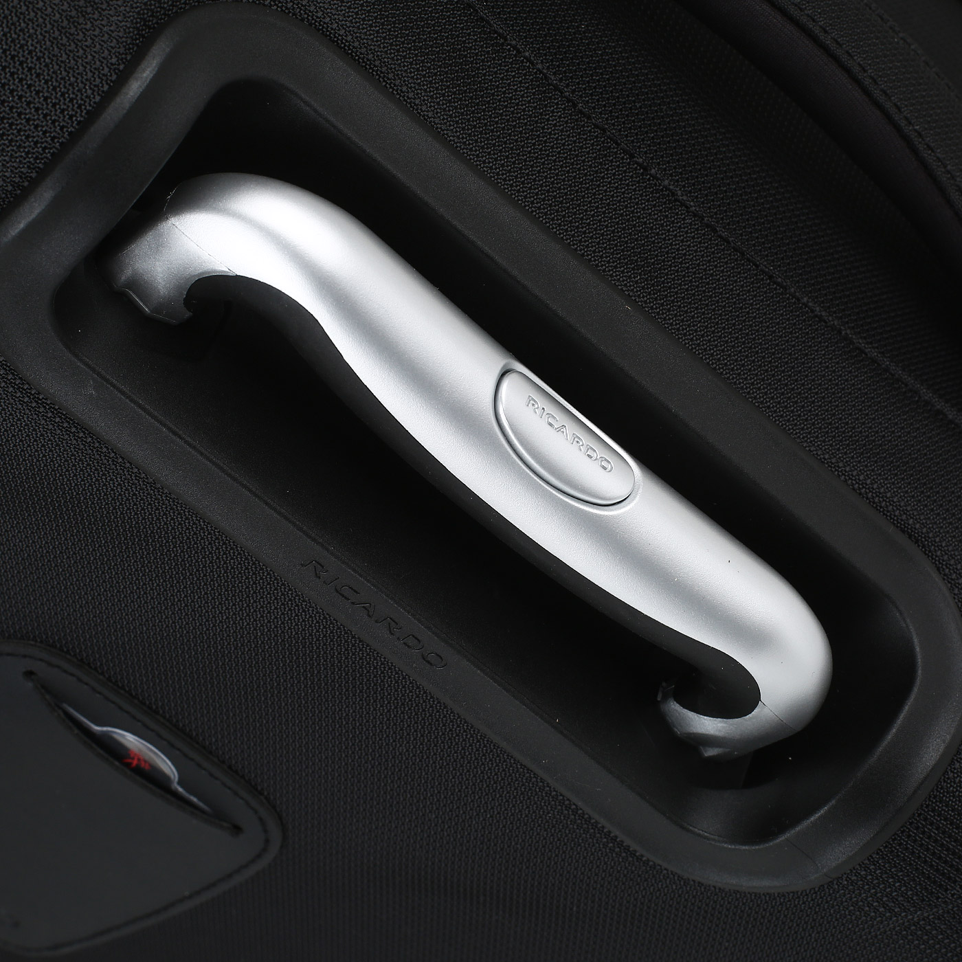 Чемодан большой L тканевый с кодовым замком Ricardo Seahaven