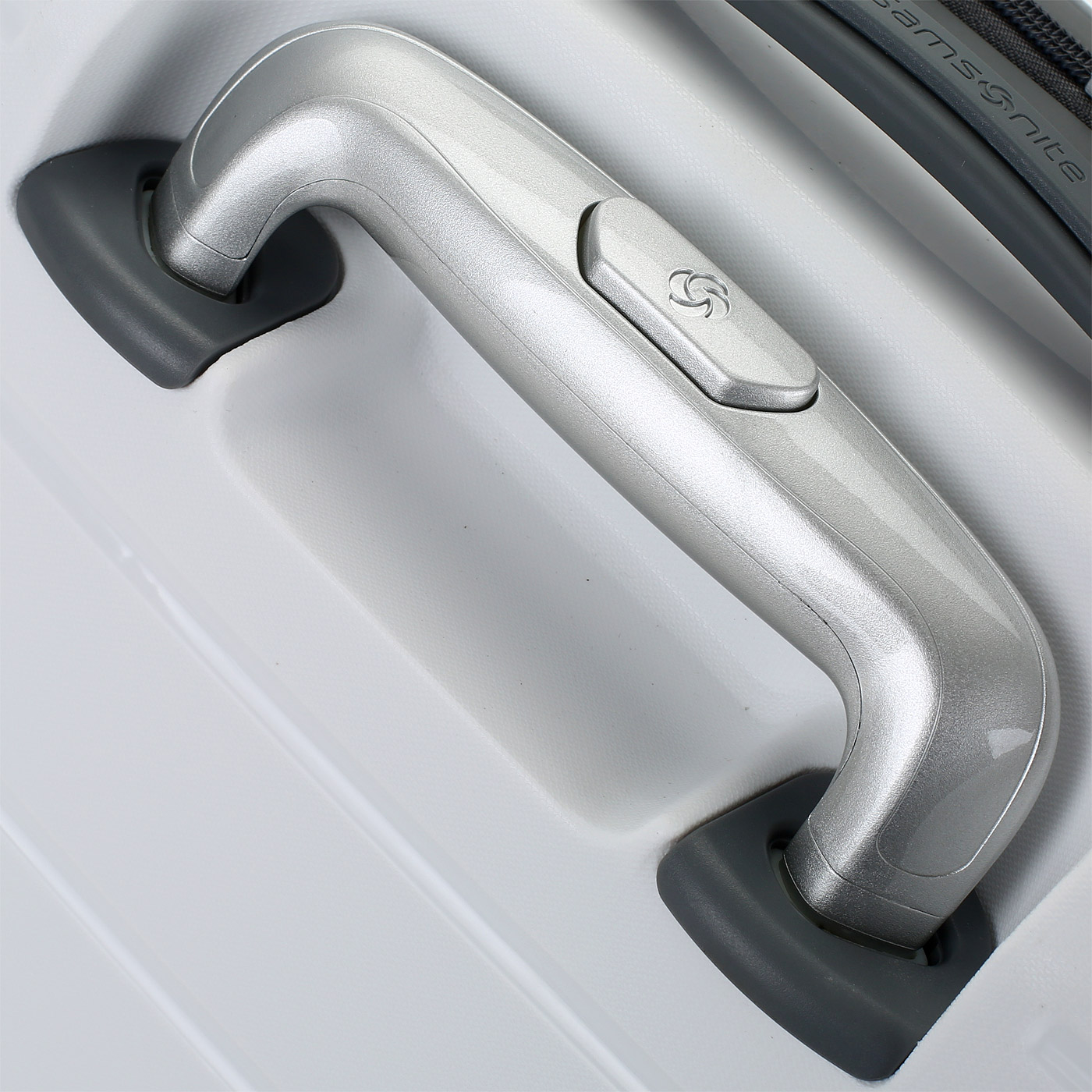 Чемодан для ручной клади из полипропилена с кодовым замком Samsonite Flux