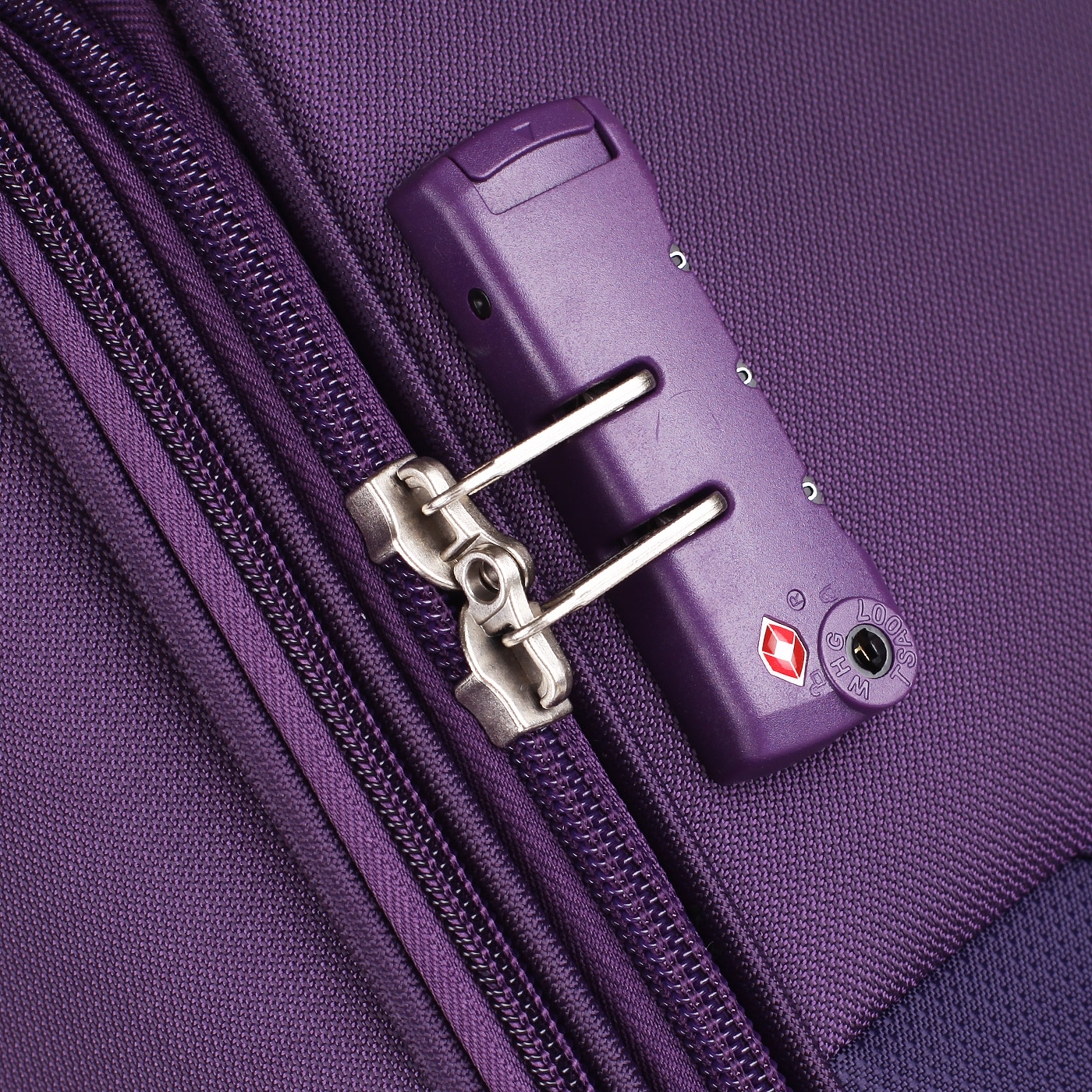 Чемодан средний M тканевый с кодовым замком American Tourister Atlantis