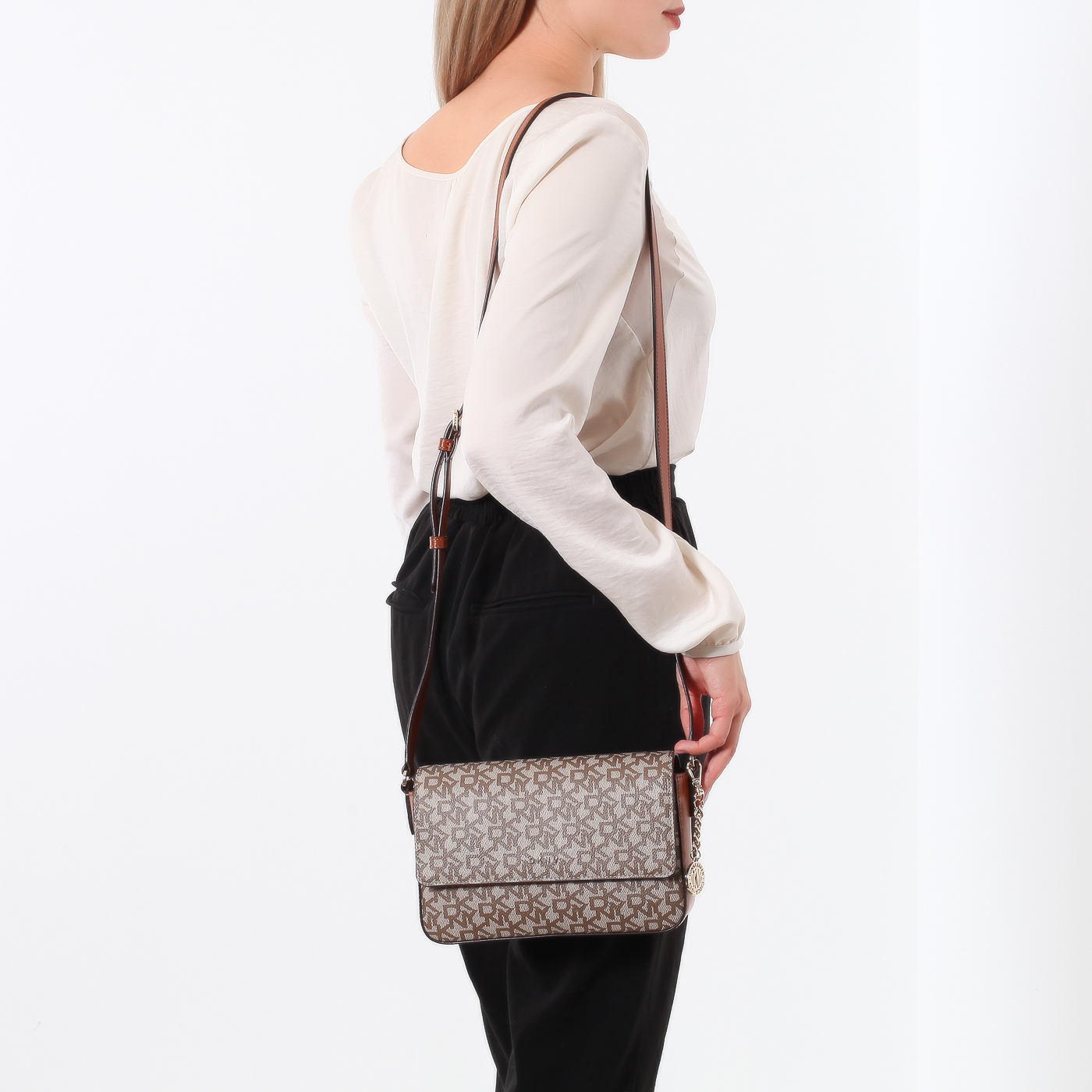 Сумка с логотипом бренда DKNY Bryant