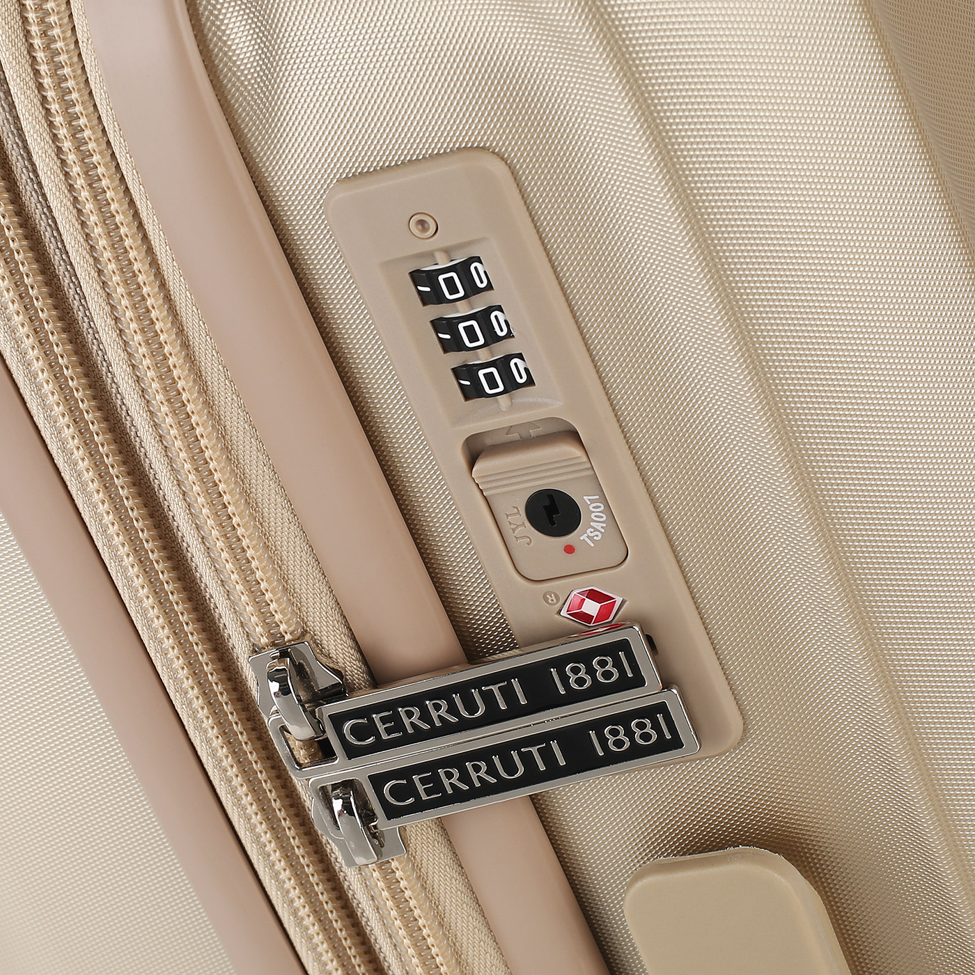 Чемодан маленький S из поликарбоната с кодовым замком Cerruti 1881 Florence