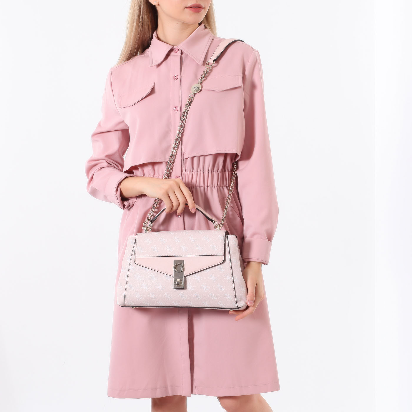 Розовая сумка с откидным клапаном Guess Lorenna