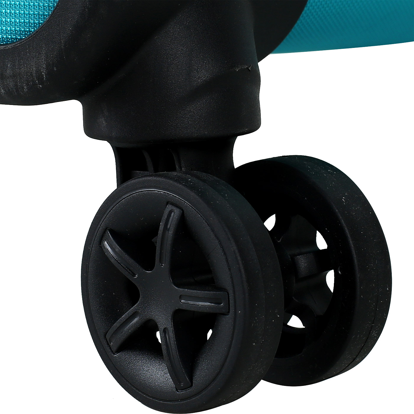 Чемодан средний M тканевый с кодовым замком American Tourister Sens