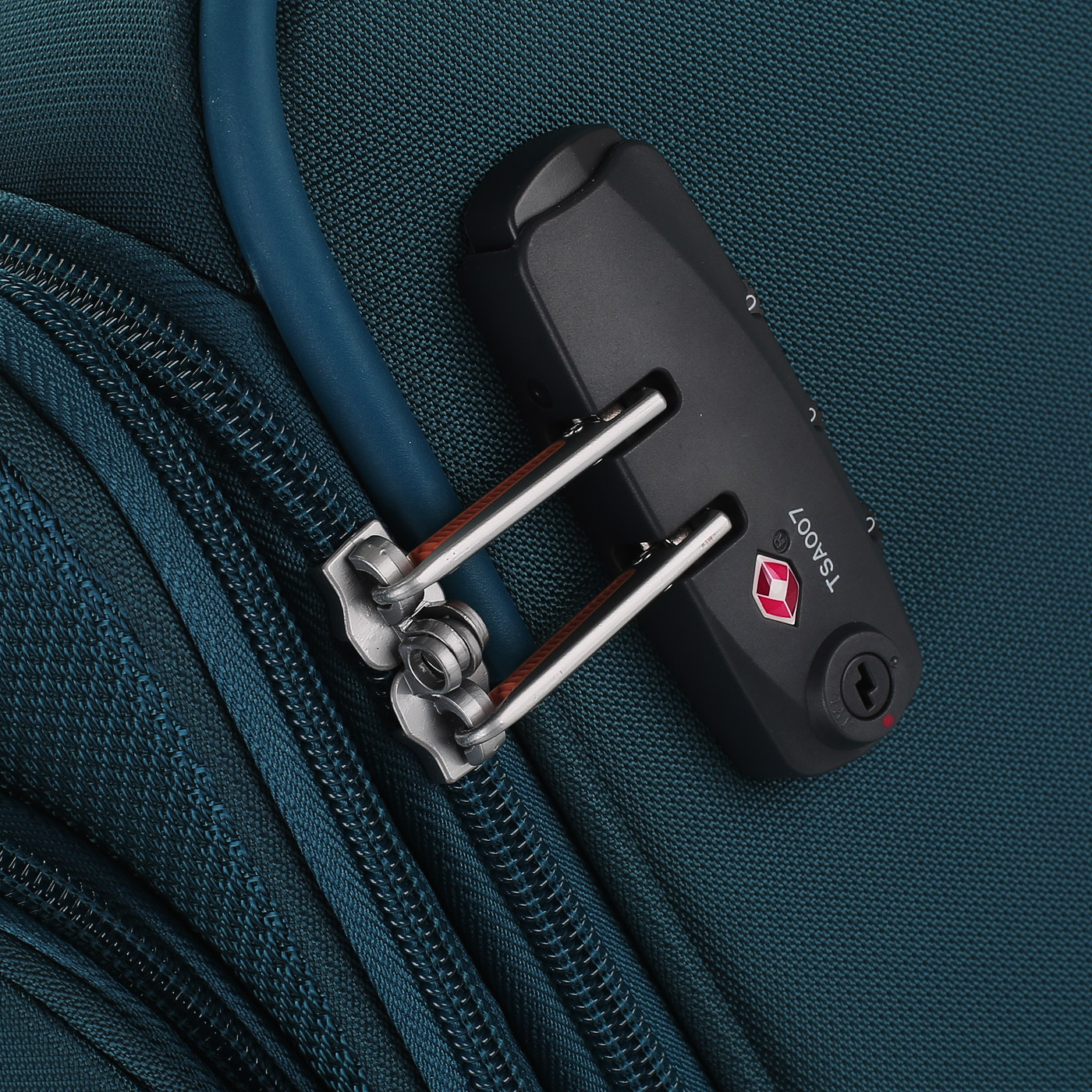 Чемодан средний M тканевый с кодовым замком Samsonite Popsoda