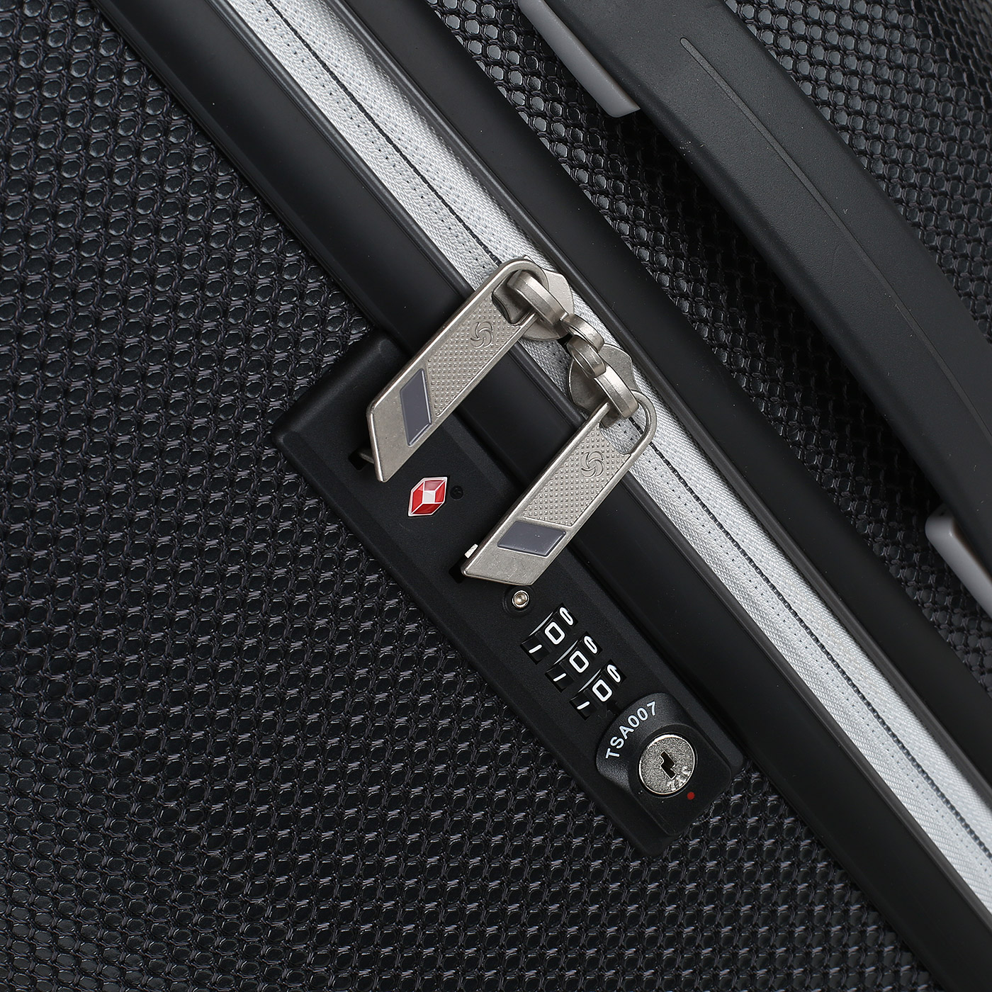 Чемодан очень большой XL из поликарбоната с кодовым замком Samsonite MixMesh