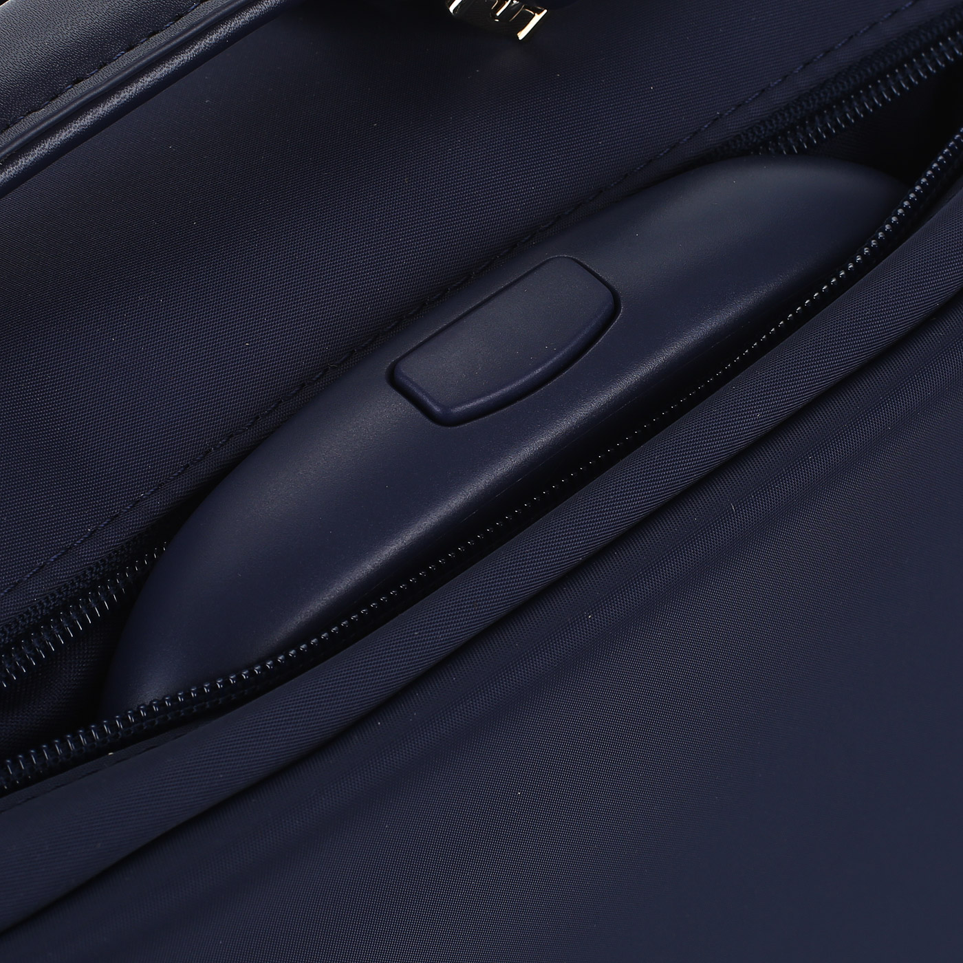 Бизнес-кейс на колесах Lipault Business Avenue