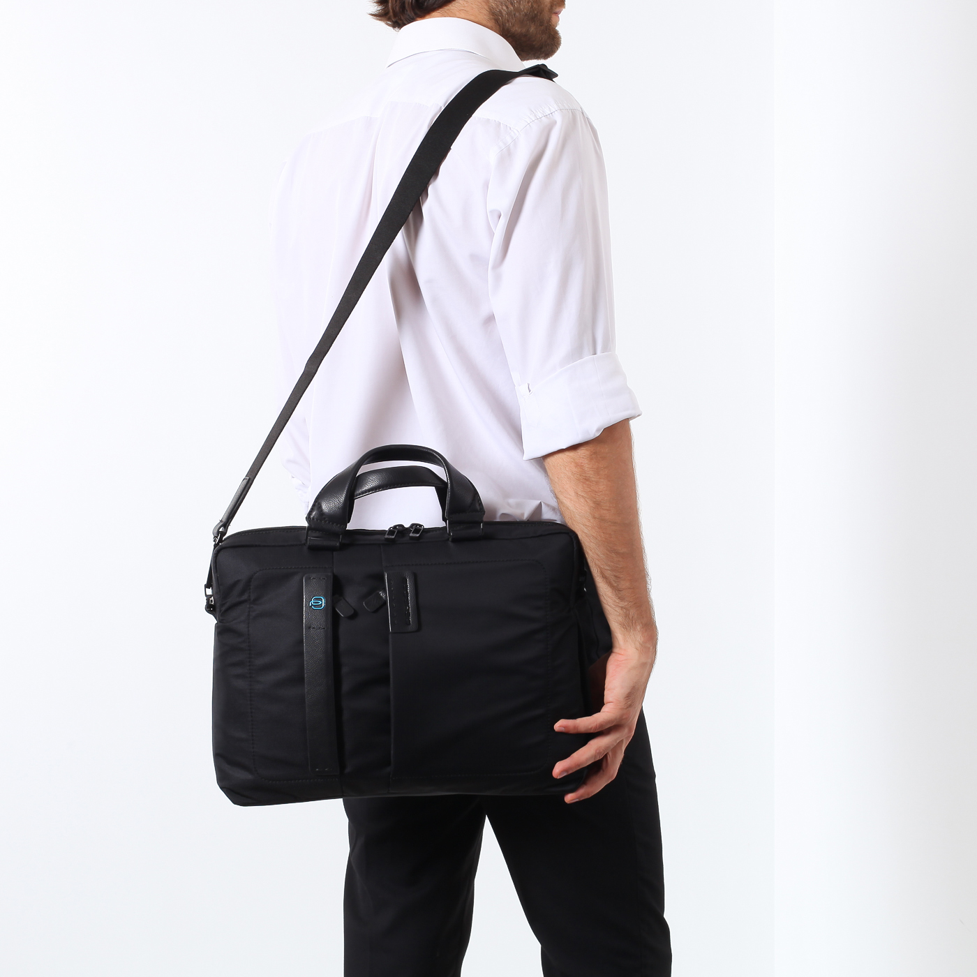 Деловая сумка с плечевым ремнем Piquadro P16