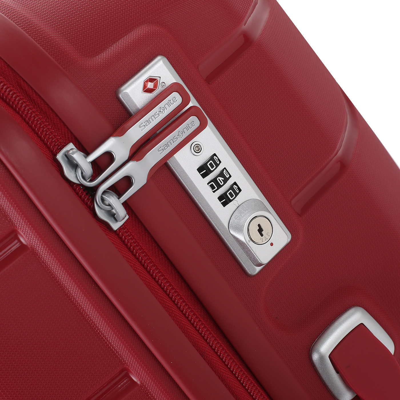 Чемодан средний M из полипропилена с кодовым замком Samsonite Flux