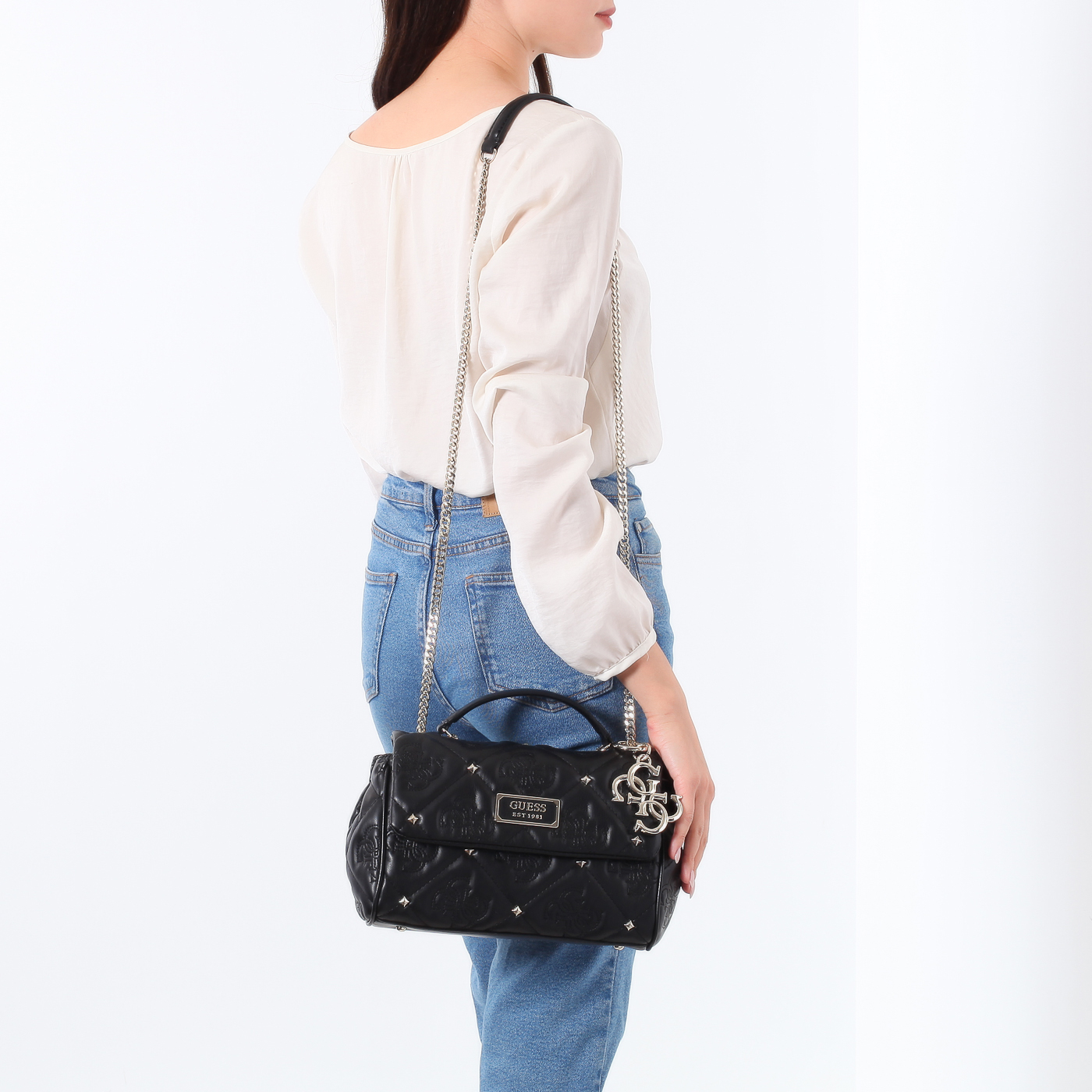 Сумочка с откидным клапаном Guess Shanina