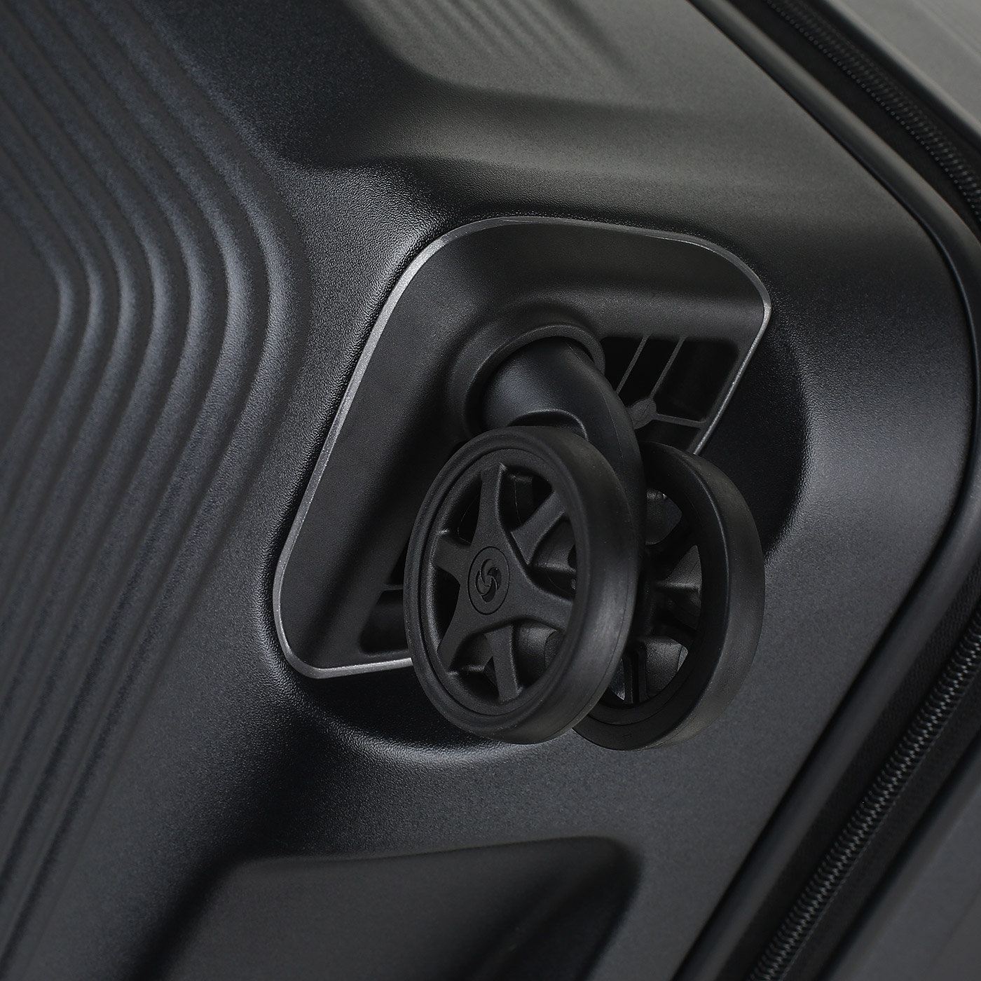 Чемодан очень большой XL из поликарбоната Samsonite Nuon