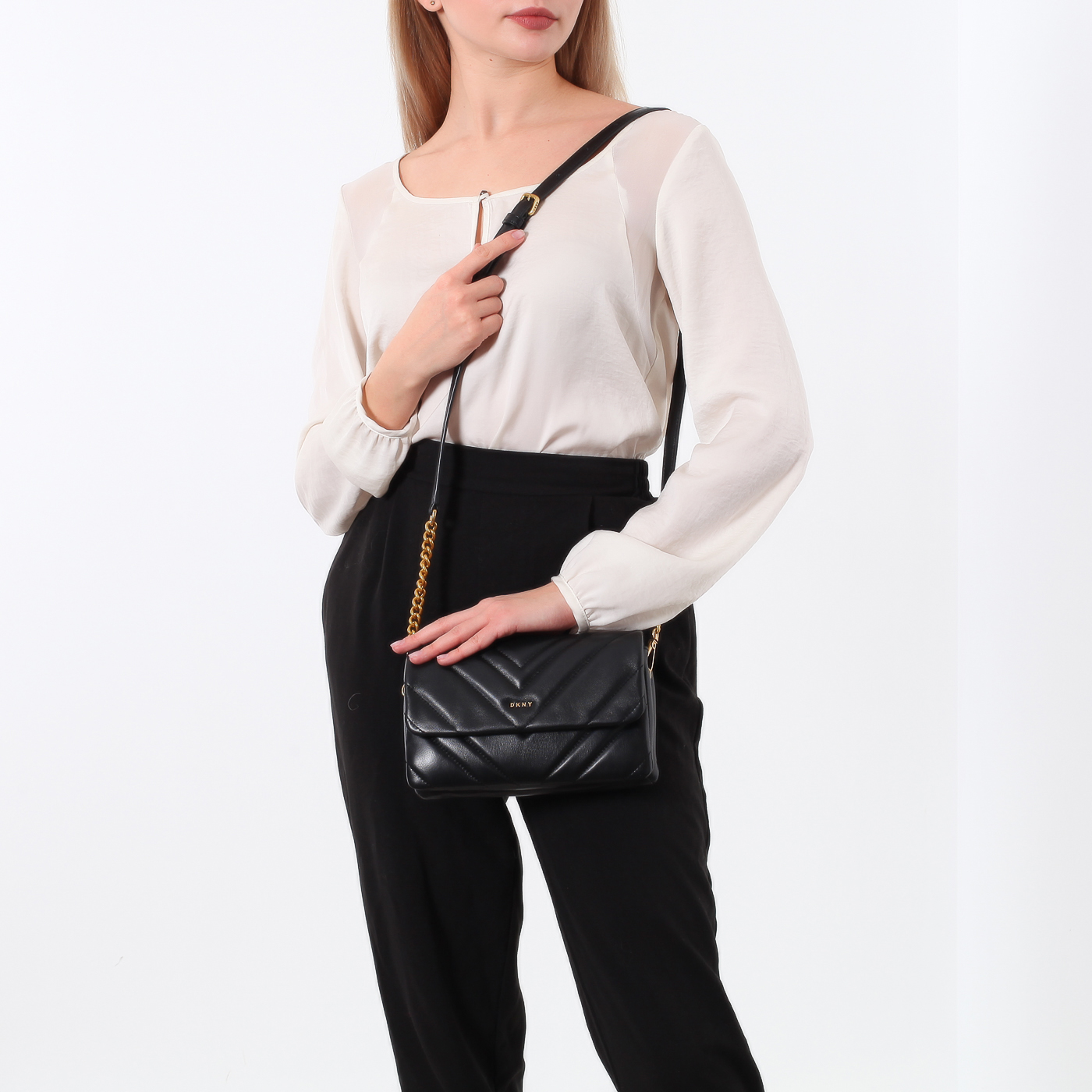 Сумочка из мягкой кожи DKNY Vivian