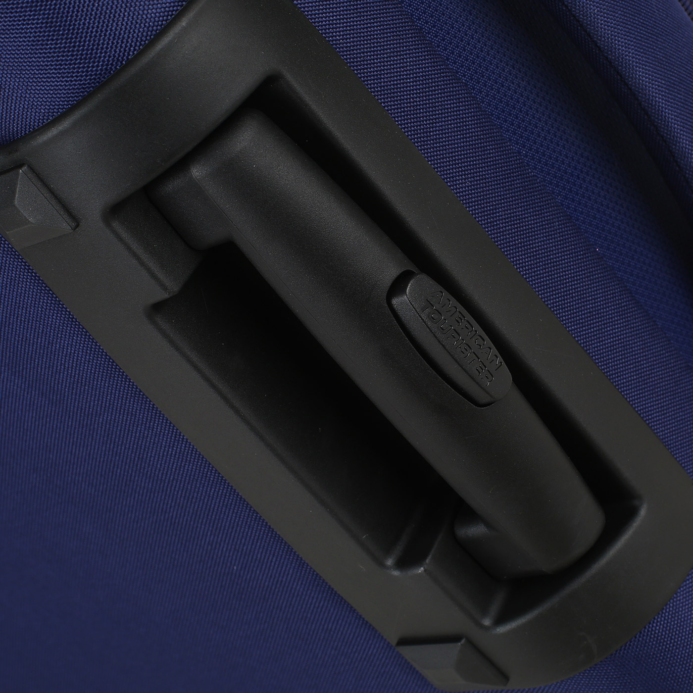 Чемодан средний M тканевый с кодовым замком American Tourister Holiday Heat