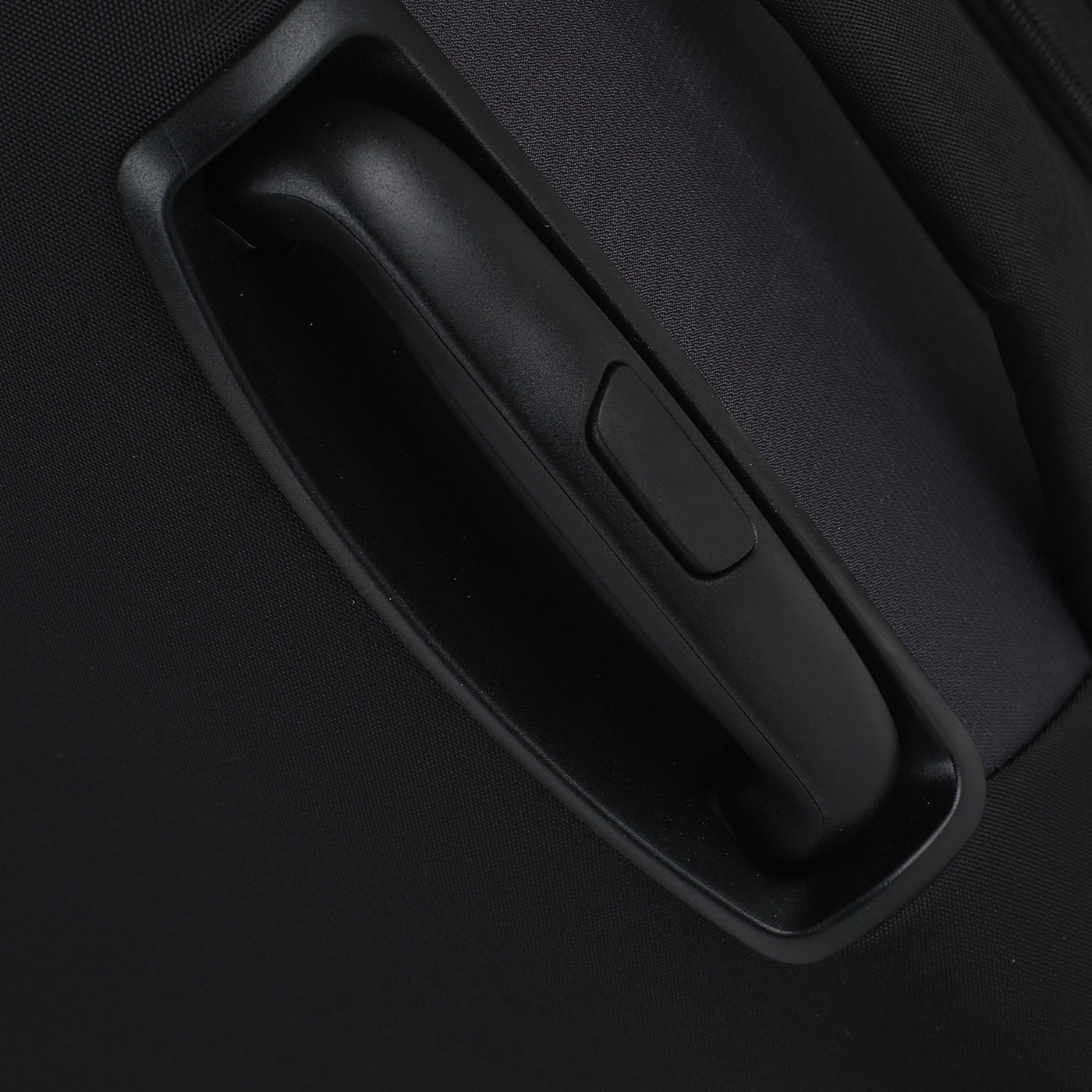 Чемодан средний M тканевый American Tourister Matchup