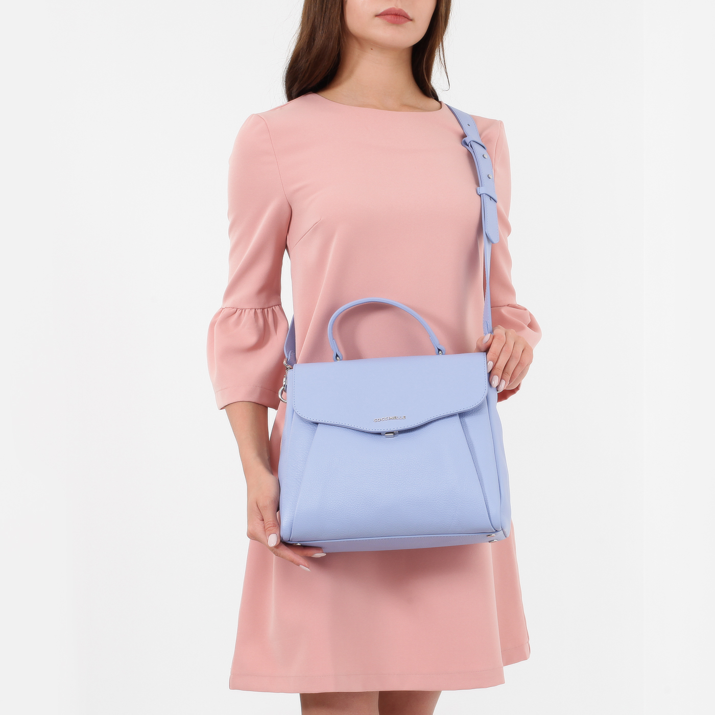Сумка из голубой кожи Coccinelle Andromeda