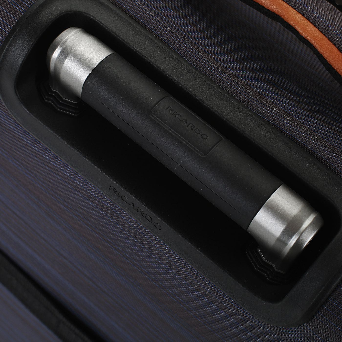 Чемодан маленький S тканевый Ricardo Cabrillo 2.0 Softside