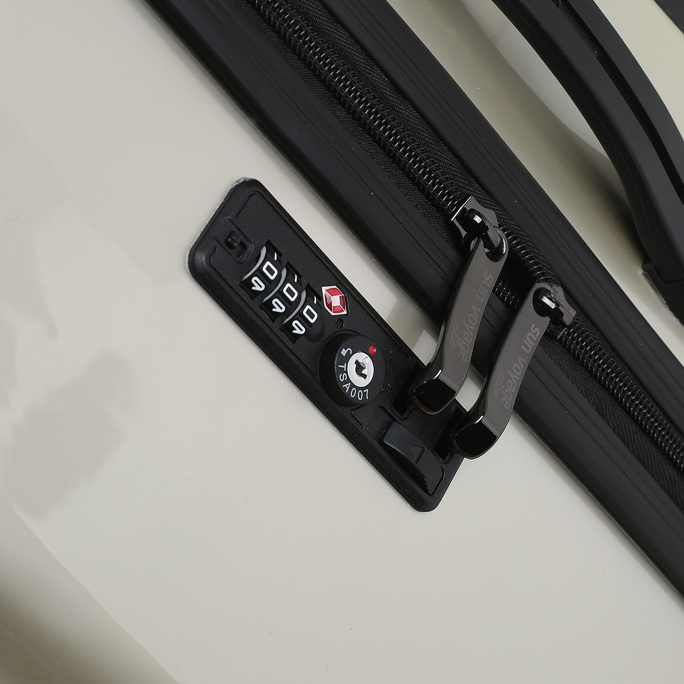 Чемодан большой L из ABS-пластика с кодовым замком Sun Voyage Elit