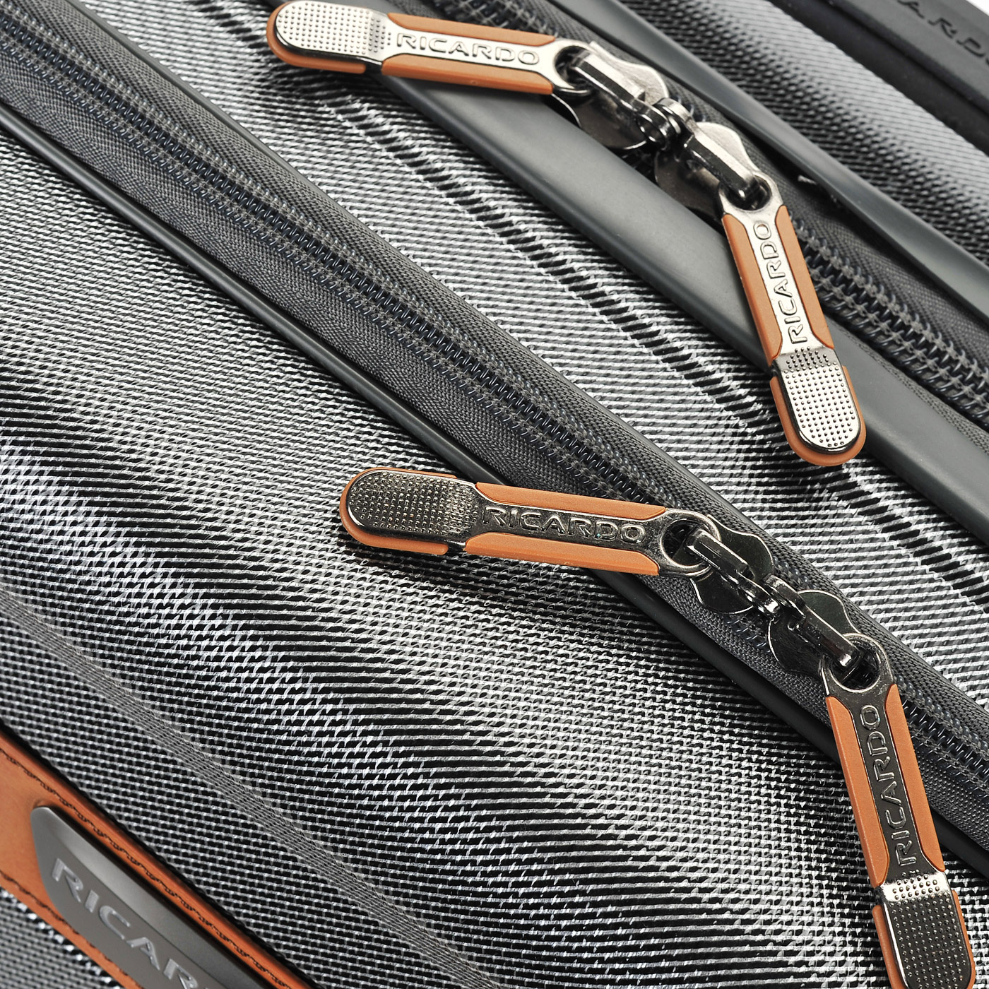 Чемодан маленький S из поликарбоната Makrolon с кодовым замком Ricardo Ocean Drive