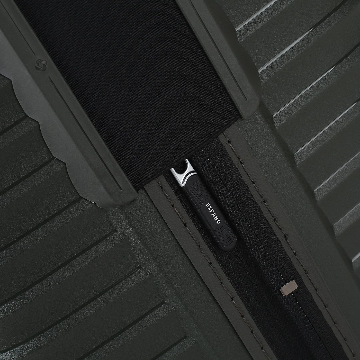 Чемодан большой L из полипропилена Samsonite Upscape