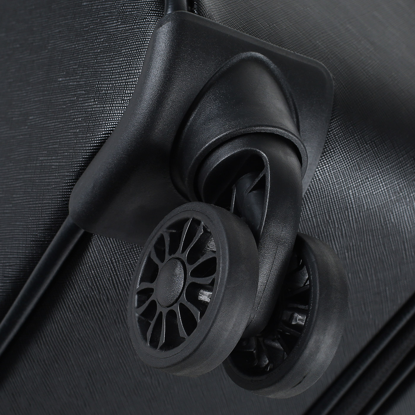 Чемодан большой L из полиурeтана Guess Napoli