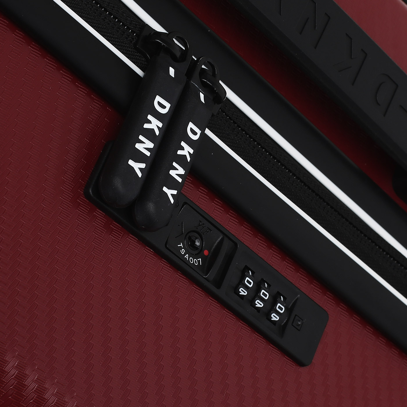 Чемодан средний M из ABS-пластика с кодовым замком DKNY DKNY-118 Blaze