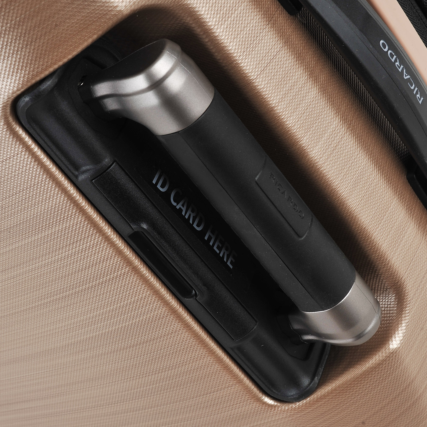 Чемодан большой L из поликарбоната с кодовым замком Ricardo Beverly Hills Rio Dell