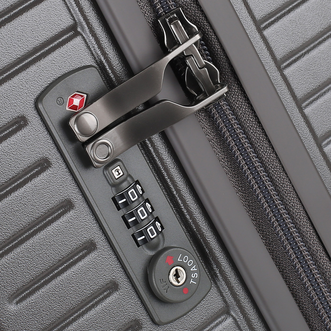 Чемодан большой L из поликарбоната Echolac Shogun