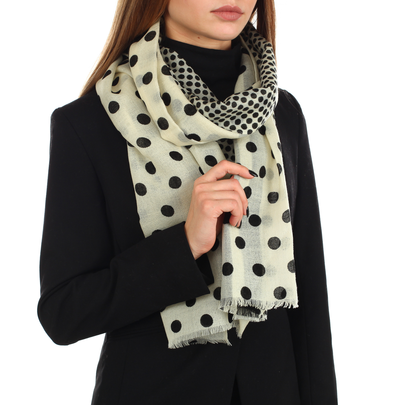 Черно-белый палантин Dispacci 