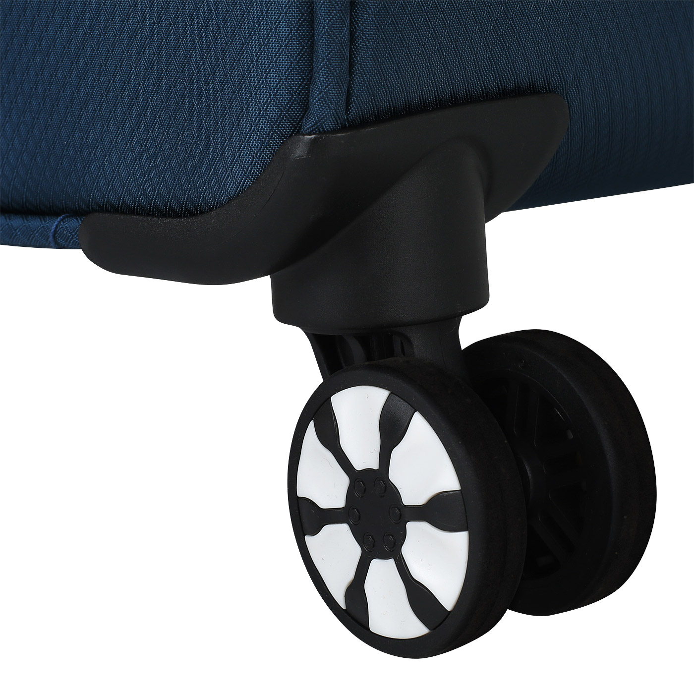 Чемодан средний M тканевый с кодовым замком DKNY DKNY-305 Globe Trotter