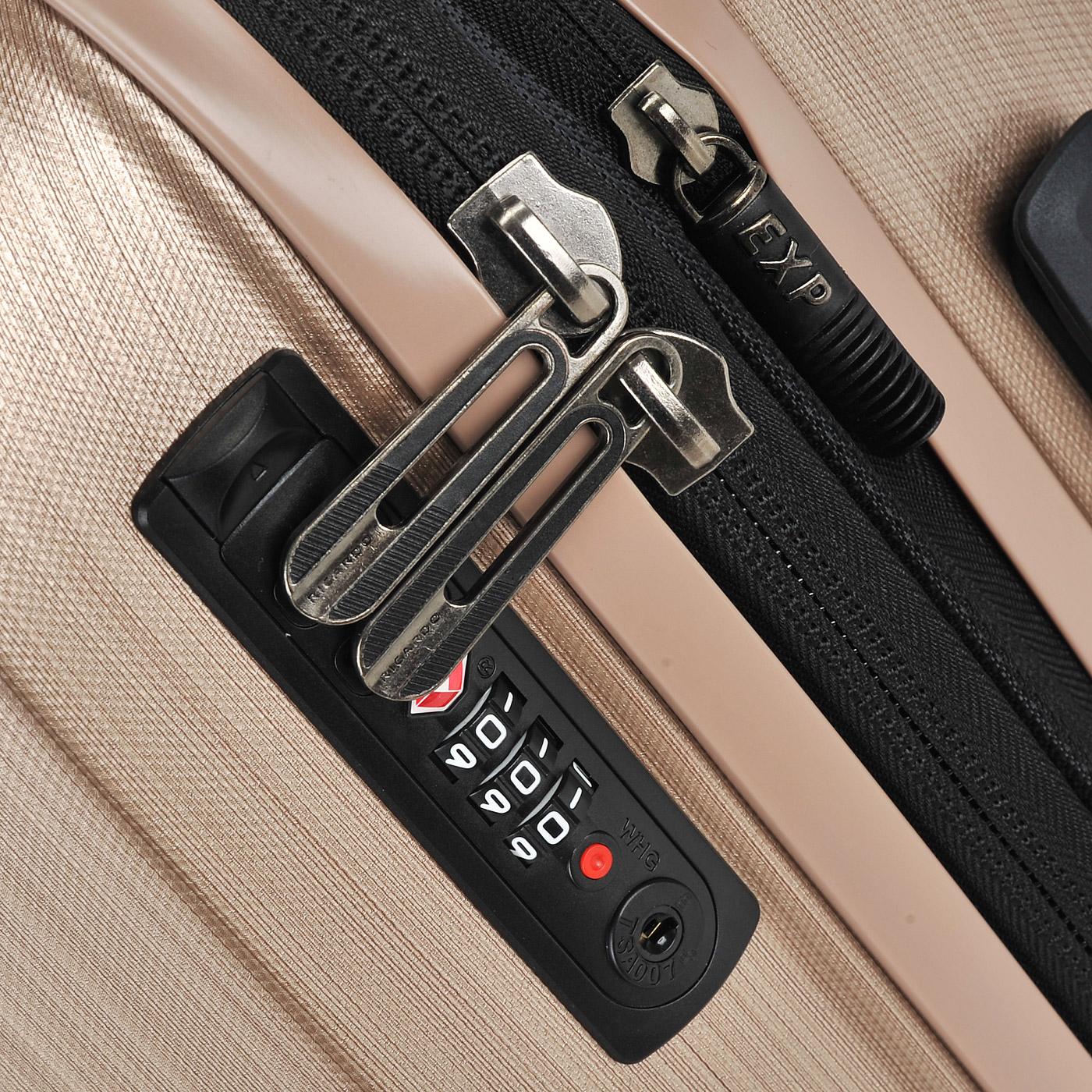 Чемодан маленький S из поликарбоната с кодовым замком Ricardo Beverly Hills Rio Dell