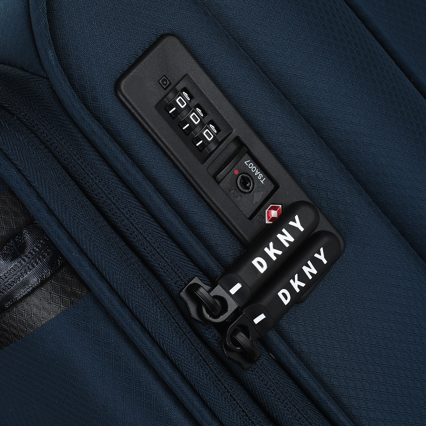 Чемодан средний M тканевый с кодовым замком DKNY DKNY-305 Globe Trotter