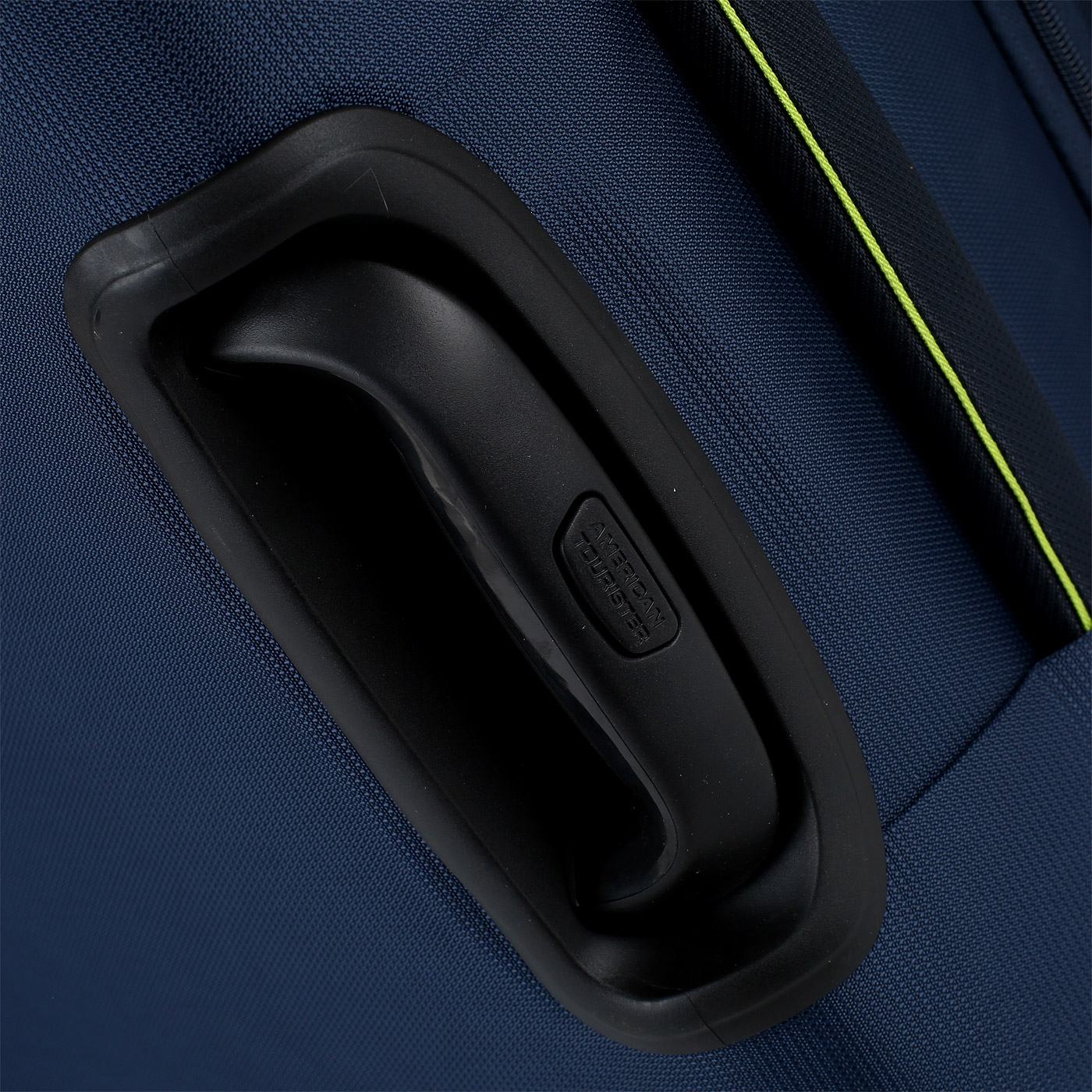 Чемодан большой L тканевый с кодовым замком American Tourister Oregon